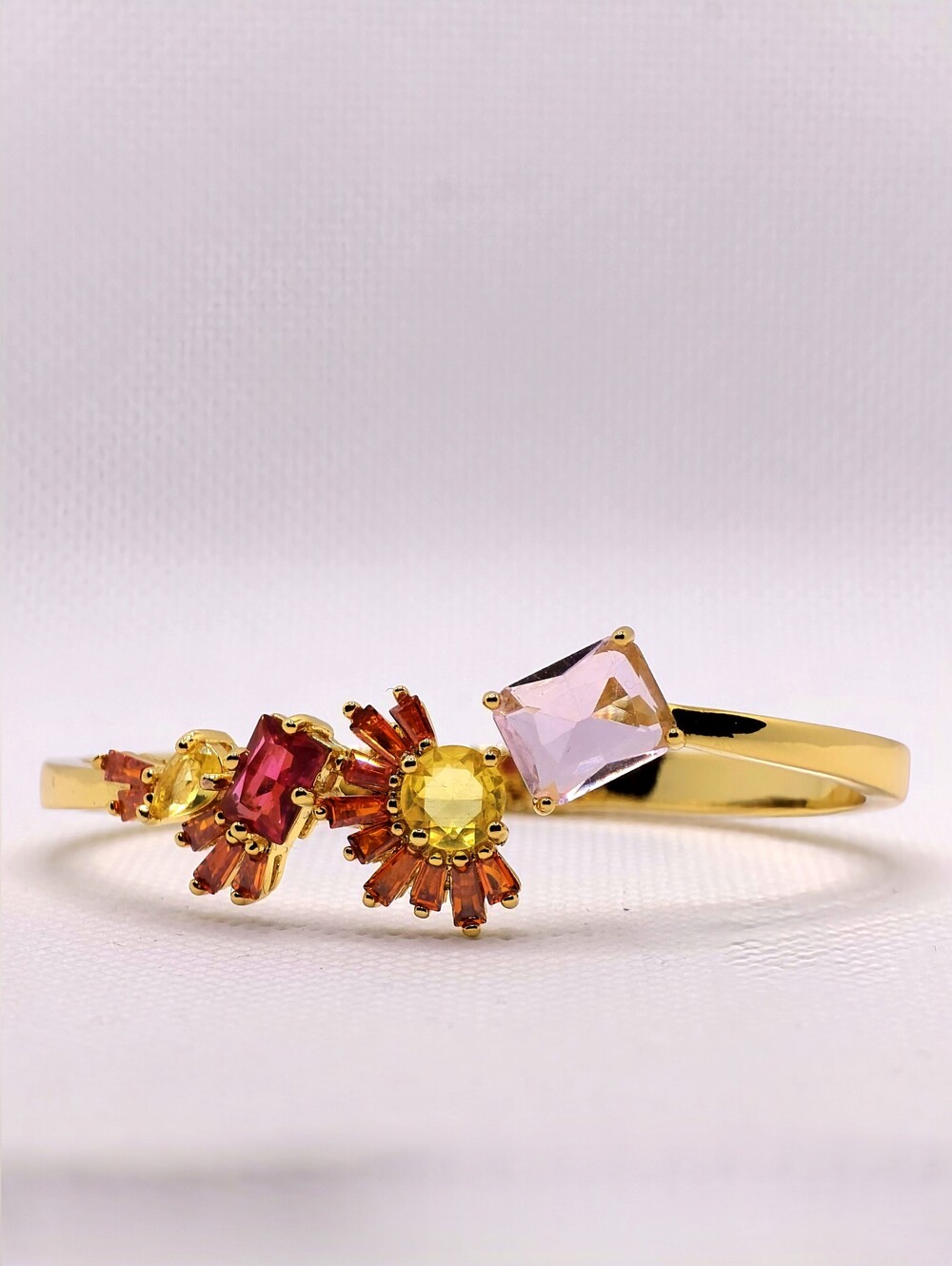 Swarovski Gema Bangle – Mixed Cuts, Pink, Gold-tone Plated